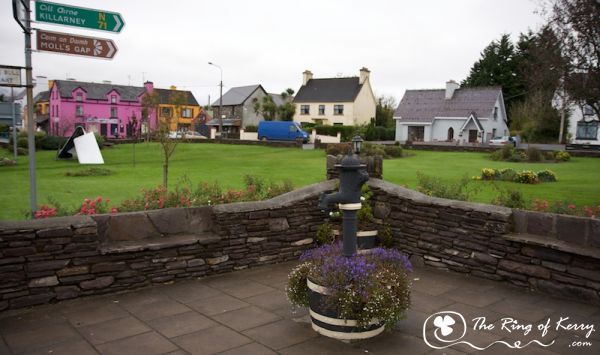 Sneem Town Square, the Ring of Kerry Sneem Town Square, the Ring of Kerry